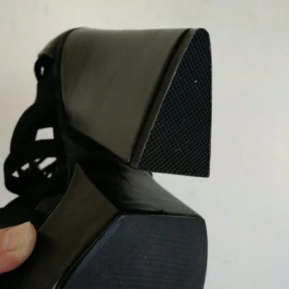 SOLD - New Anthro SHELLYS LONDON Laufer Goth Leather sexy platform strappy heels - Picture 3 of 8